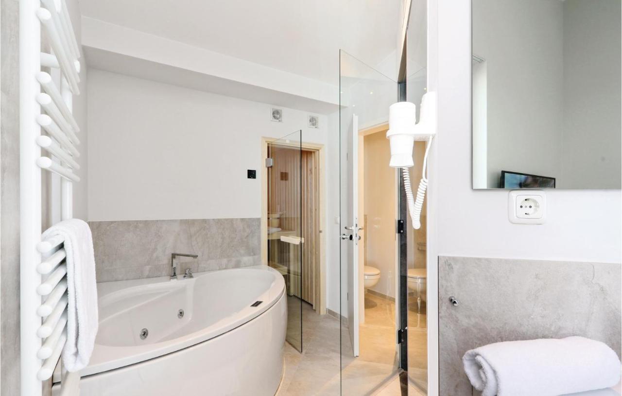 Duenenvilla Penthouse Deluxe ลูเบค ภายนอก รูปภาพ